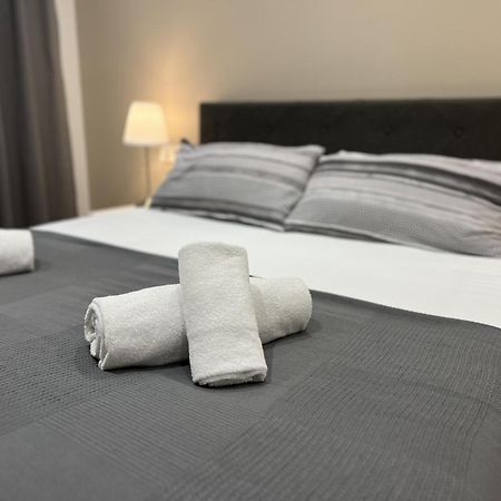 Apartamenticos Plaza Las Armas III Zaragoza Exteriér fotografie